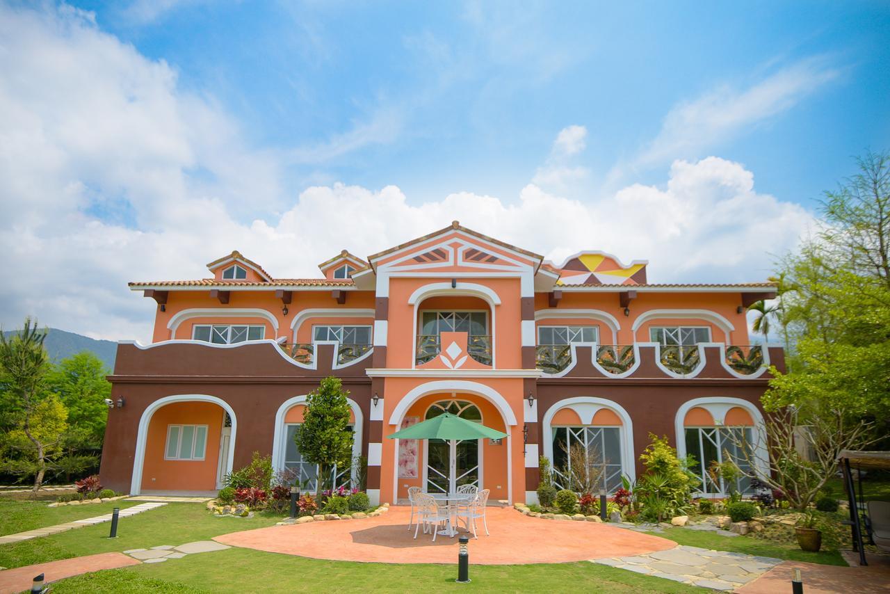 山閱聖堡羅莊園 Bed & Breakfast Yuchi Exterior photo